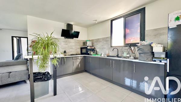 Maison à vendre 11 pièces 210 m² Le Tampon