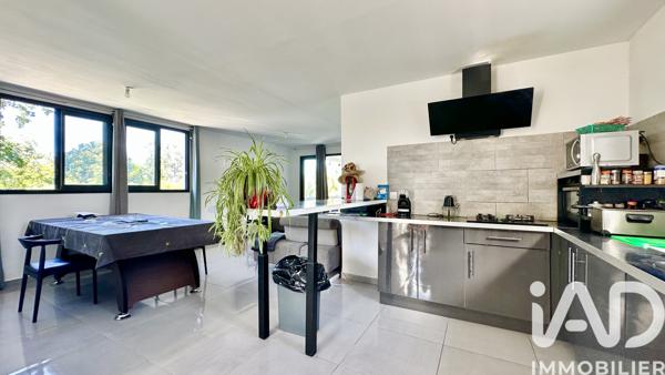 Maison à vendre 11 pièces 210 m² Le Tampon