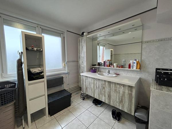 CALAIS secteur Beau Marais jolie maison 3 chambres, jardin, garage