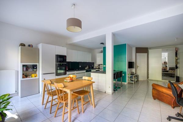 Appartement à vendre |  Bron |  4 pièces | 84,6 m²