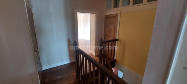 Maison habitable de suite avec des pièces Belles Lumineuses !