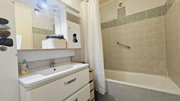 SAINT DOULCHARD APPARTEMENT DE 86M² 4 PIECES PARKING