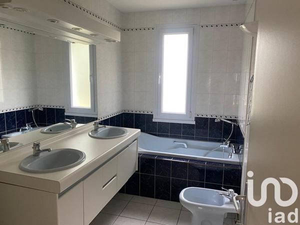 Maison à vendre 6 pièces 130 m² Saint-Philbert-de-Grand-Lieu