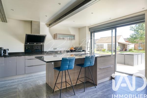 Maison à vendre 11 pièces 269 m² Briis-sous-Forges