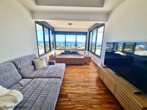 A VENDRE - VILLA D’EXCEPTION – VUE MER PANORAMIQUE & PRESTATIONS ULTRA LUXE - SAINT FRANCOIS