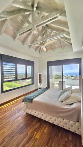 A VENDRE - VILLA D’EXCEPTION – VUE MER PANORAMIQUE & PRESTATIONS ULTRA LUXE - SAINT FRANCOIS