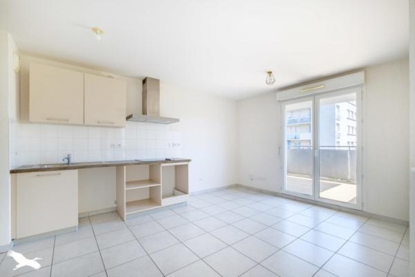 Appartement à vendre 180 000 € Lyon 08 2 p 46,5 m² DPE C