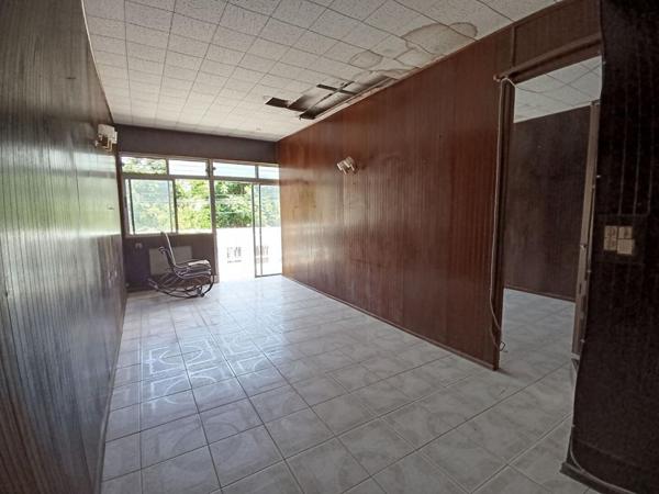 Immeuble Le Robert 7 pièce(s) 212,34  m2 IMMEUBLE À FORT POTENTIEL | LOCAL LOUÉ + HABITATION À CRÉER |