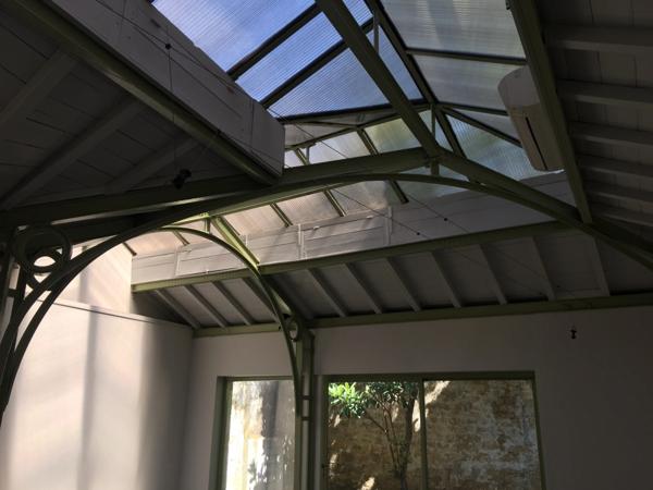 Loft, local commercial ou bureau, cœur de ville, rez de chaussée