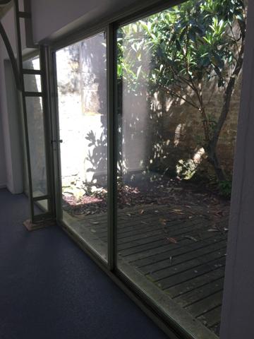 Loft, local commercial ou bureau, cœur de ville, rez de chaussée