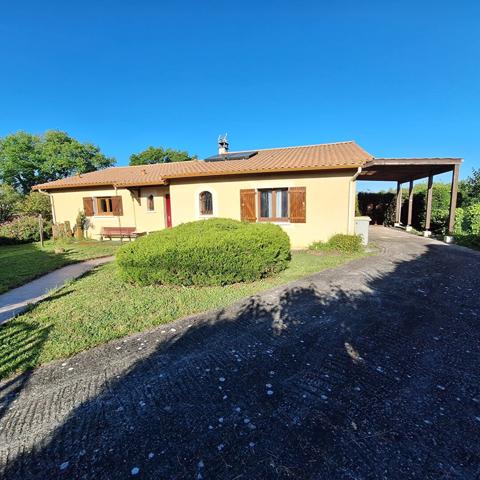 Maison plain pied de 127m² hab avec sous sol sur un terrain de 859m² , Maison plain pied de 127m² hab avec sous sol sur un terrain de 859m² ,