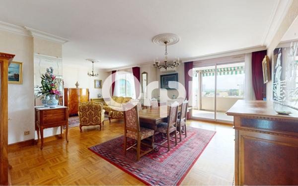 Appartement à vendre    3 pièces • 100,96 m2 Bron