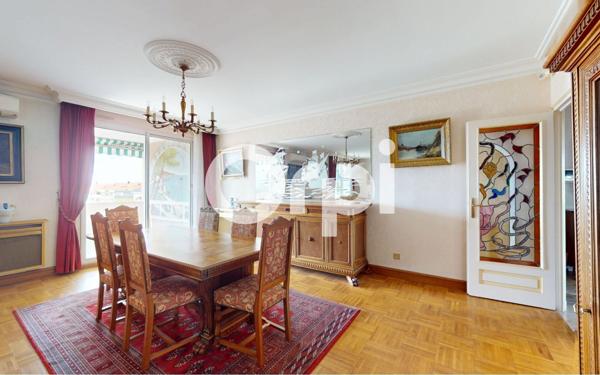 Appartement à vendre    3 pièces • 100,96 m2 Bron