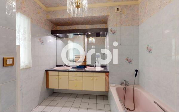 Appartement à vendre    3 pièces • 100,96 m2 Bron