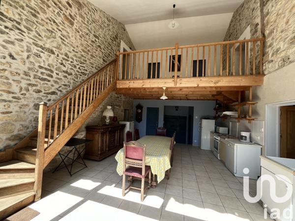 Maison à vendre 6 pièces 162 m² Terres-de-Haute-Charente
