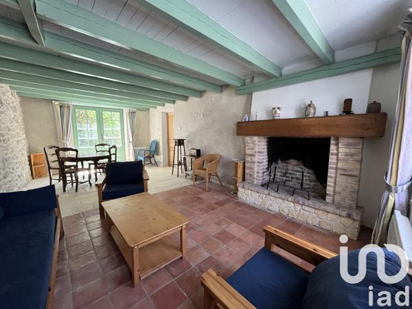 Maison à vendre 6 pièces 162 m² Terres-de-Haute-Charente