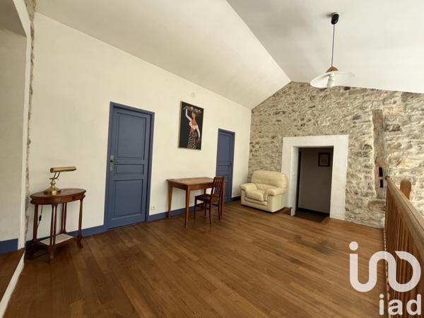 Maison à vendre 6 pièces 162 m² Terres-de-Haute-Charente