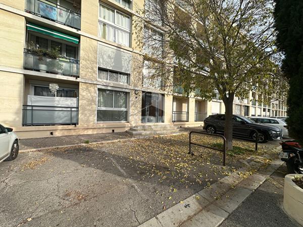 A VENDRE 13100 AIX EN PROVENCE  APPARTEMENT T3 DE 56 M² PARC BEAUREGARD