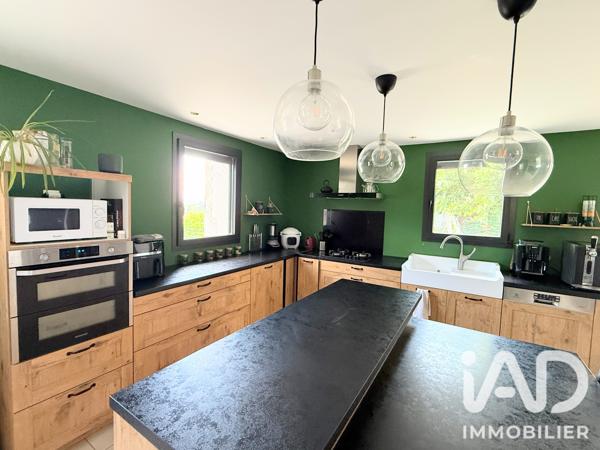 Maison à vendre 4 pièces 118 m² Saint-Julien-Molin-Molette