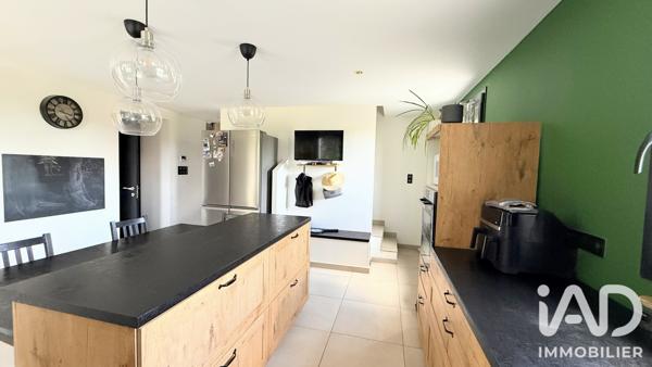 Maison à vendre 4 pièces 118 m² Saint-Julien-Molin-Molette