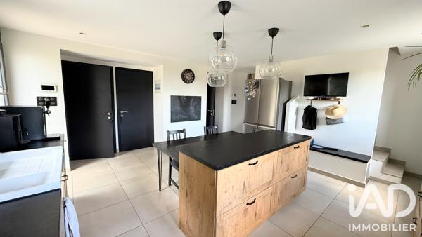 Maison à vendre 4 pièces 118 m² Saint-Julien-Molin-Molette