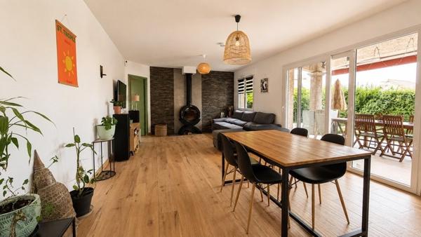 Maison à vendre 347 000 € Saint-André-le-Gaz 5 p 103 m² DPE D
