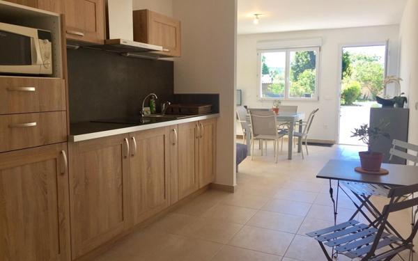 Immeuble à vendre    26 pièces •  La Crau