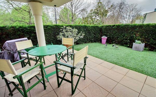 Appartement à vendre    4 pièces • 99,83 m2 Joinville-le-Pont