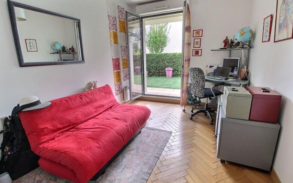 Appartement à vendre    4 pièces • 99,83 m2 Joinville-le-Pont