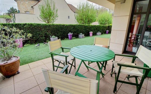 Appartement à vendre    4 pièces • 99,83 m2 Joinville-le-Pont