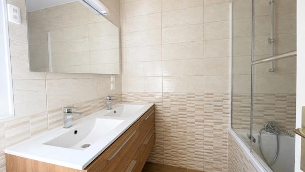 MAISON FAMILIALE 140 M² – 6 CHAMBRES – 2 SUITES PARENTALES – JARDIN – GARAGE – PLAISIR