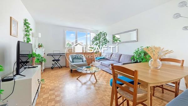 Appartement 3 pièces, 2 chambres - Caves + Parking privatif