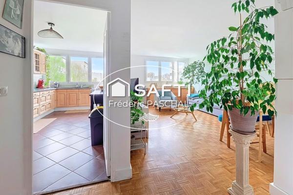 Appartement 3 pièces, 2 chambres - Caves + Parking privatif