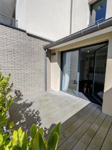 35800 DINARD - Appartement   de 34m² et terrasse 9m²