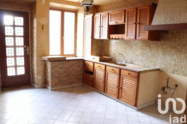 Maison de village 3 pièces de 87 m² à Dormans (51700)