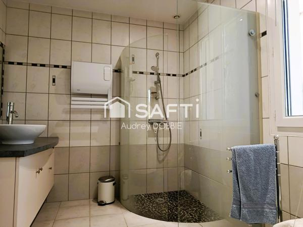 07140 : Villa avec piscine sur terrain de 1950 m²