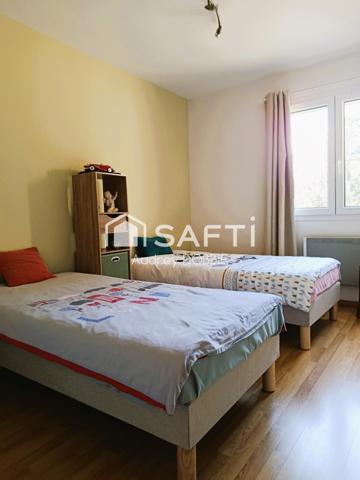 07140 : Villa avec piscine sur terrain de 1950 m²