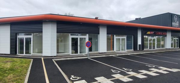 Local Commercial
        
        - 55 m²