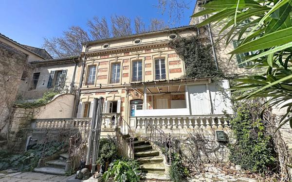 Maison à vendre    7 pièces •  Avignon