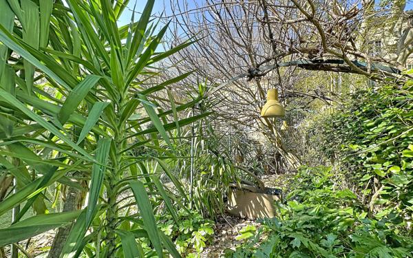 Maison à vendre    7 pièces •  Avignon