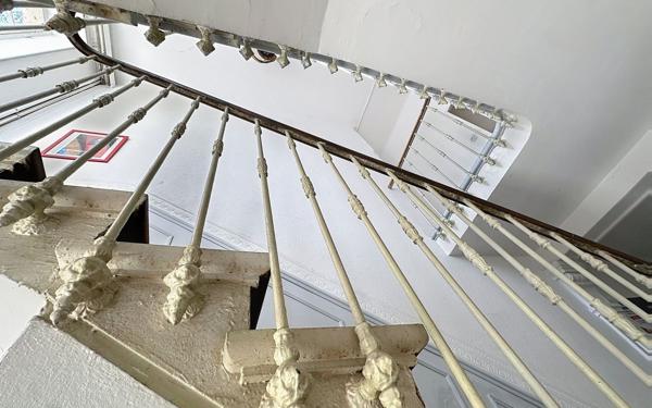 Maison à vendre    7 pièces •  Avignon