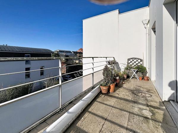Nantes Rond point de Vannes / Appartement 3 pièce(s) 74.35 m2 / ASCENSEUR / TERRASSE / GARAGE