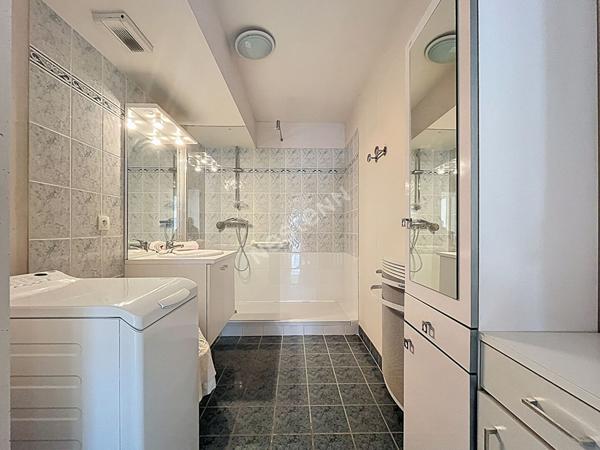 Nantes Rond point de Vannes / Appartement 3 pièce(s) 74.35 m2 / ASCENSEUR / TERRASSE / GARAGE