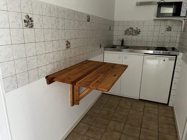 Appartement à louer 350 € CC Orval 1 pièce 20 m² DPE D