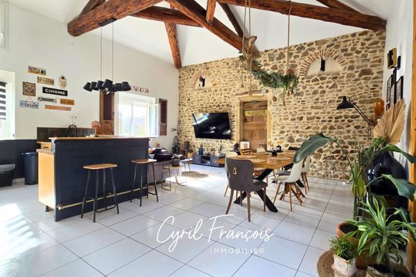 Maison
         6 pièces
        - 146 m² Exclusivité