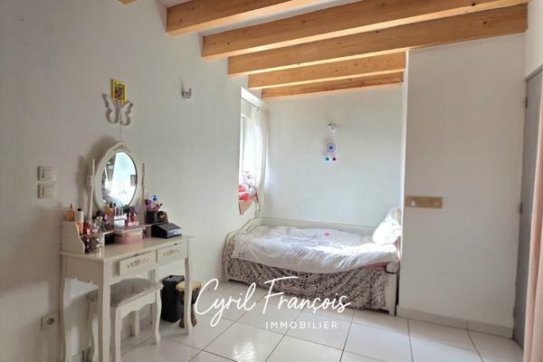 Maison
         6 pièces
        - 146 m² Exclusivité