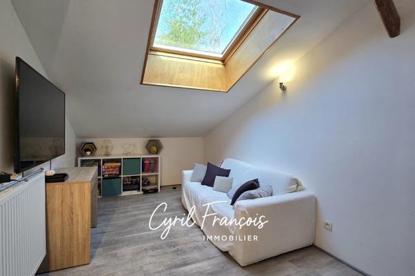 Maison
         6 pièces
        - 146 m² Exclusivité