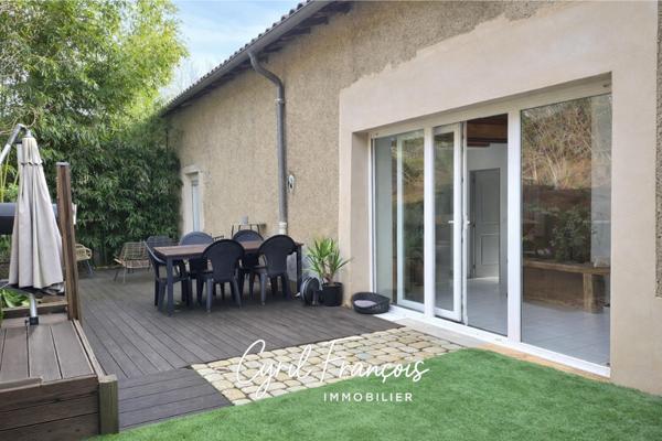 Maison
         6 pièces
        - 146 m² Exclusivité