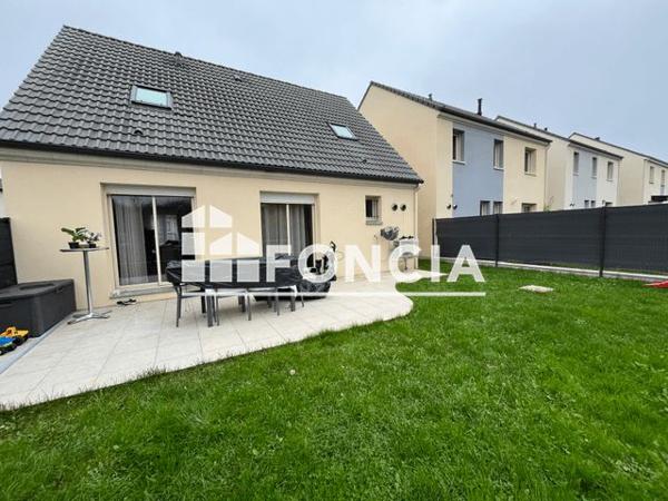 Location Maison 4 pièces 92.89 m² - 57 rue Louise Labé Salouel 80480