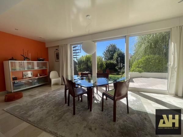 BREST SAINT-MARC - MAISON DE 160 M² - 4 CHAMBRES ET 1 BUREAU - JARDIN CLOS - GARAGE